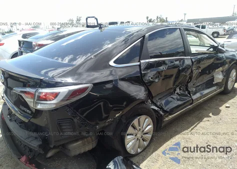 2016 Hyundai Sonata Hybrid Se z USA, uszkodzony, nr VIN KMHE24L15GA014102